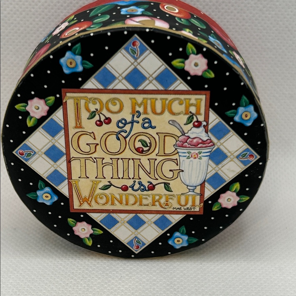 Mary Engelbreit Decorative Round Cardboard Boxes - Picture 6 of 13